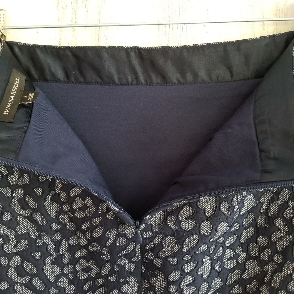 𝅺BANANA Republic Navy Burnout Skirt - Picture 4 of 7